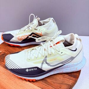 NIKE Men's Running Low, Sea Glass Purple Ink Total Orange,  Size 9